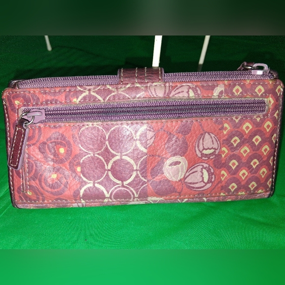 Fossil Maroon and Cream Patterned Wallet - Picture 3 of 8